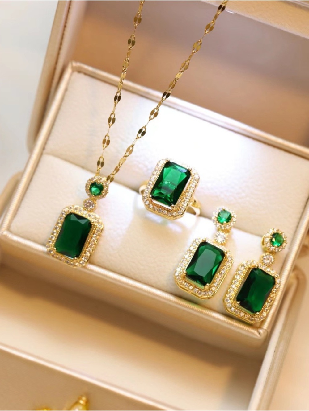 Emerald Green Crystal Pendant Necklace, Ring & Earring Set - Gold Tone